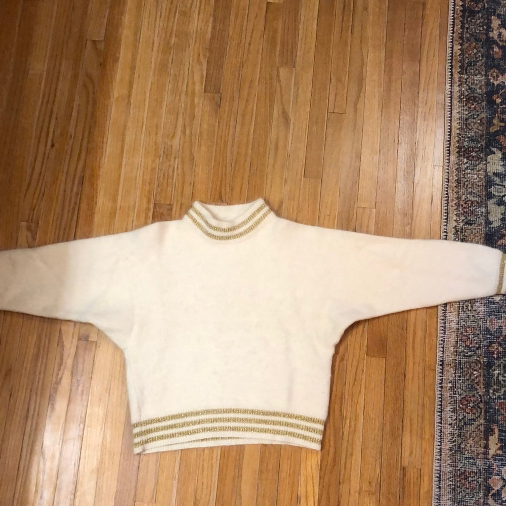 Women’s vintage cropped angora sweater. Size S petite. Cream and gold